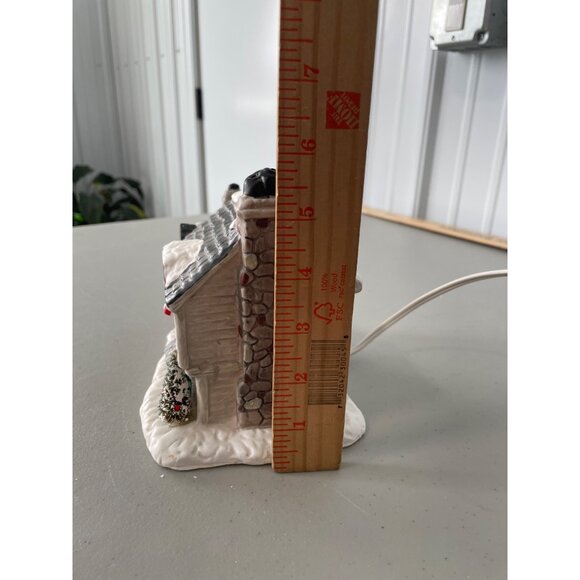 Seasonal Specialties 1991 Light Up Christmas Village Inn and Bakery Holiday 90s - Picture 3 of 7